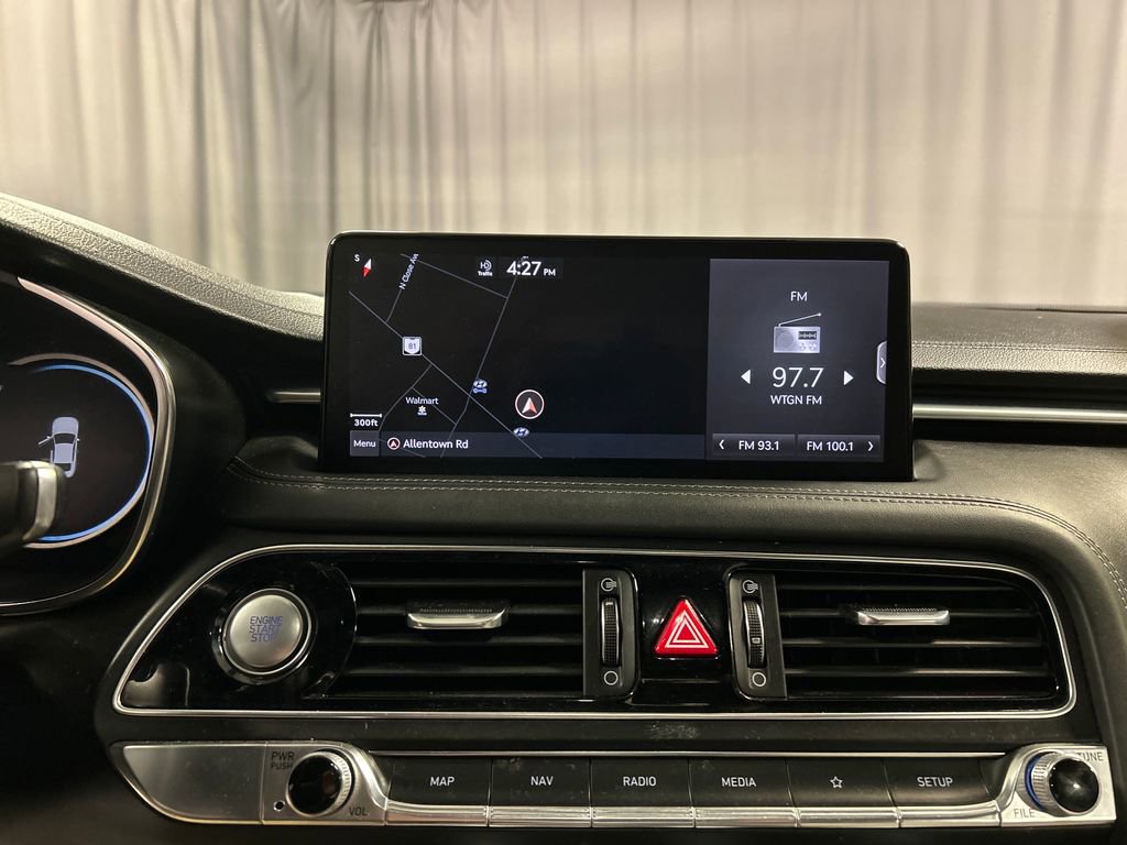 Used 2022 Genesis G70 2.0T image 15