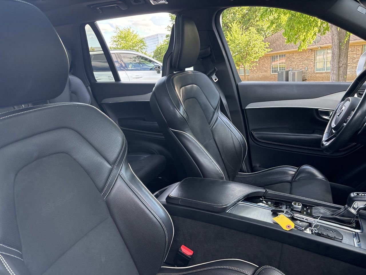 Used 2017 Volvo XC90 T5 R-Design w/ Vision Package image 13