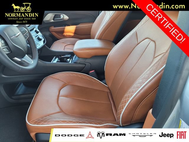Certified 2024 Chrysler Pacifica Pinnacle FWD image 14