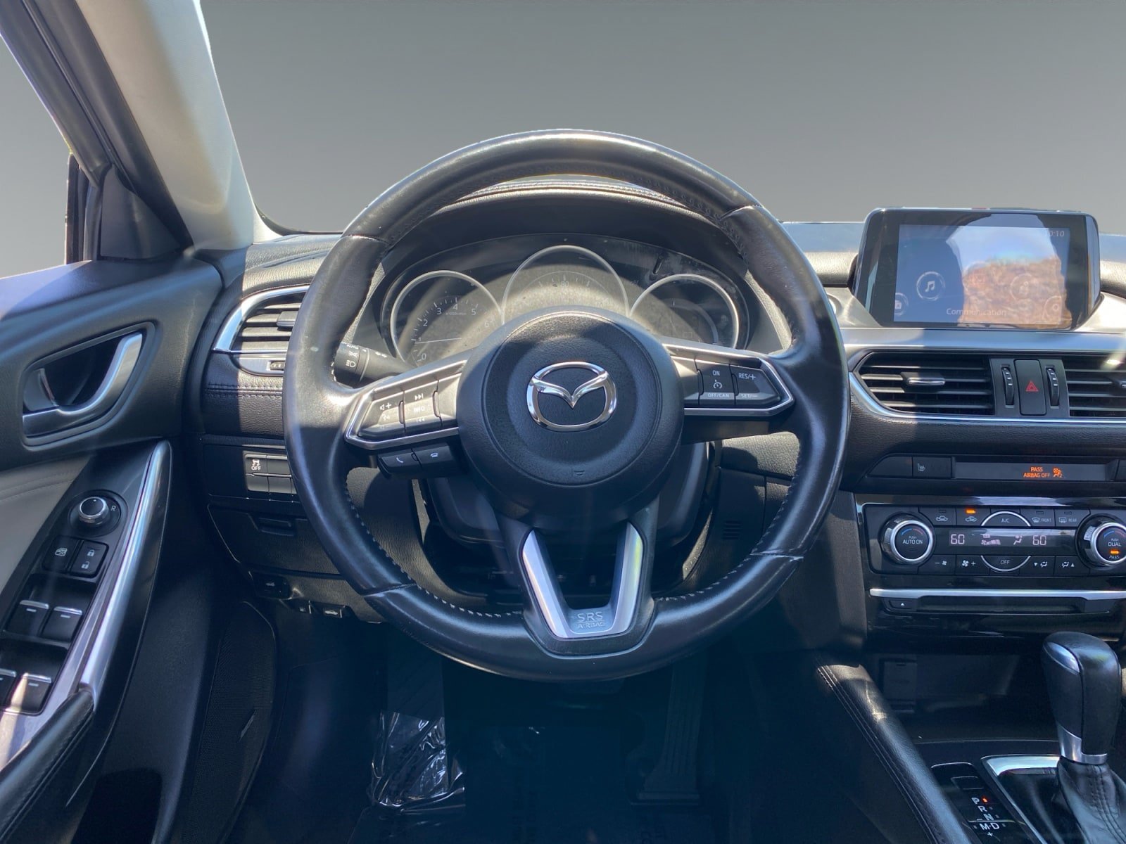 Used 2017 MAZDA MAZDA6 Touring w/ Touring Premium Package FWD image 12