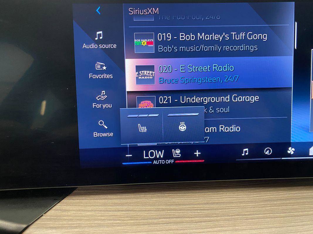 Used 2025 BMW 330i xDrive Sedan image 12