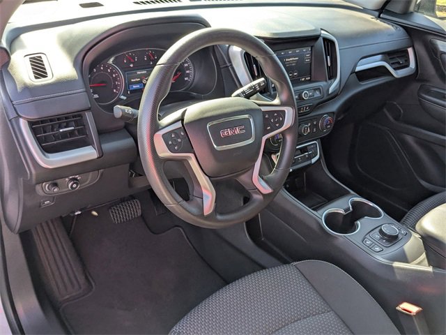 Used 2022 GMC Terrain SLE w/ Driver Convenience Package image 17