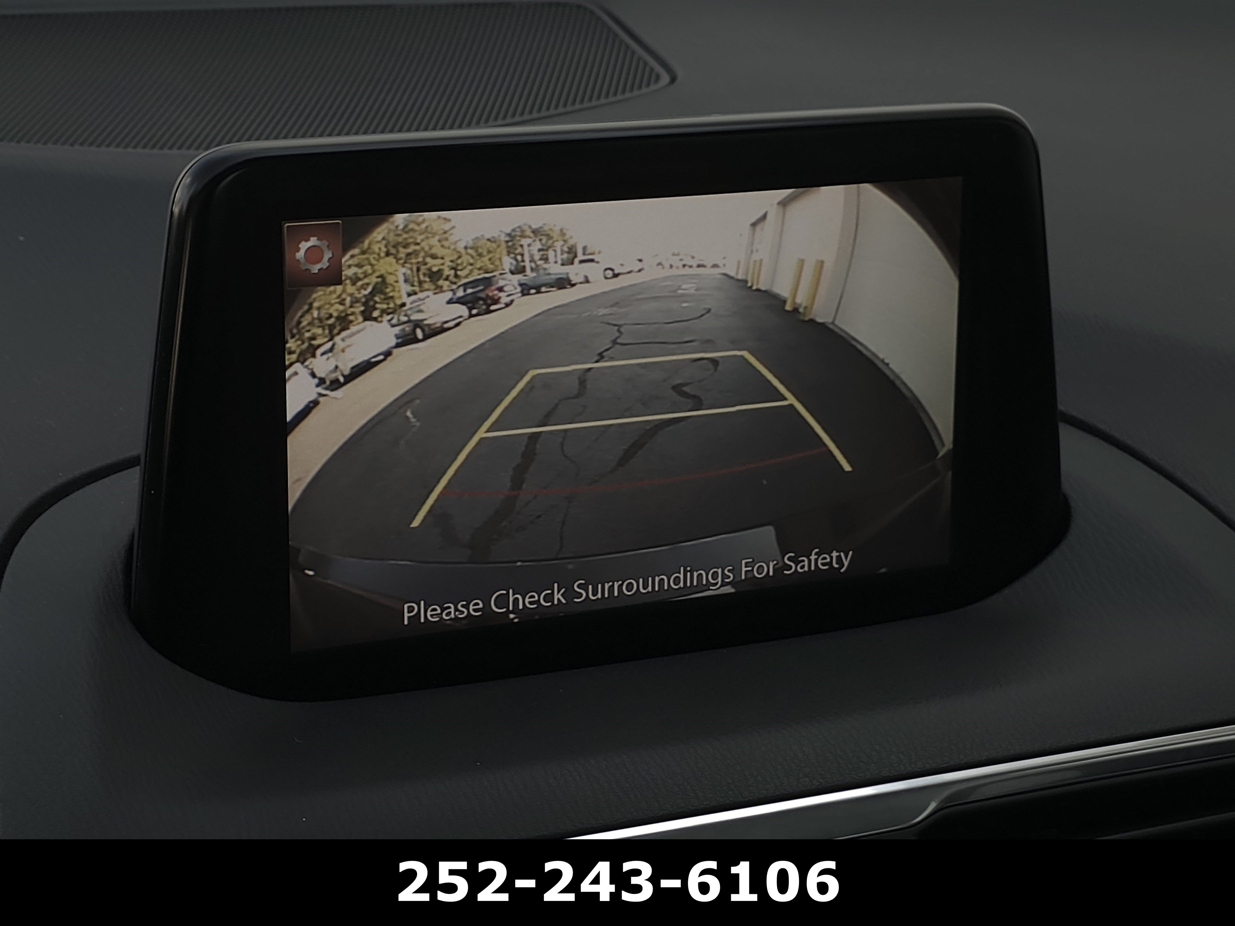 Used 2017 MAZDA MAZDA3 Grand Touring w/ Premium Equipment Package FWD image 19