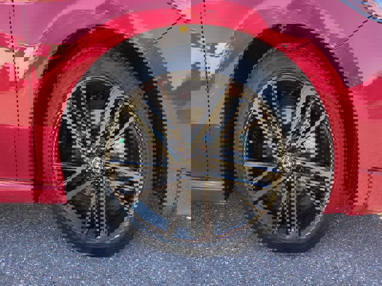 Used 2025 Toyota Camry XSE image 11