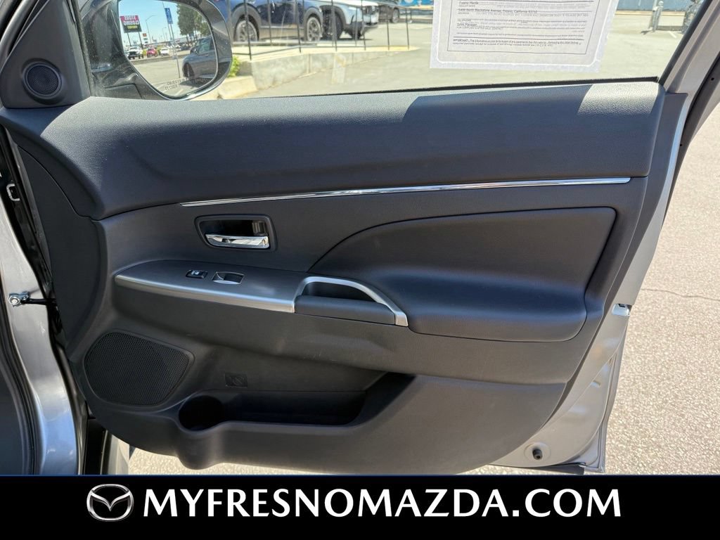 Used 2024 Mitsubishi Outlander Sport SE AWD/4WD image 17