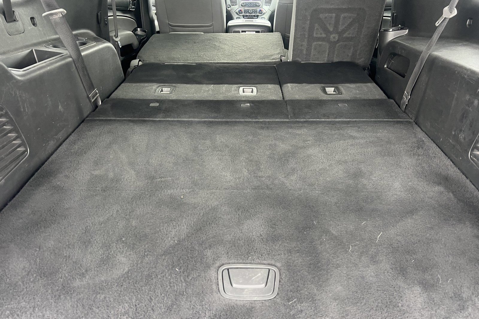 Used 2018 Chevrolet Suburban LT AWD/4WD image 16