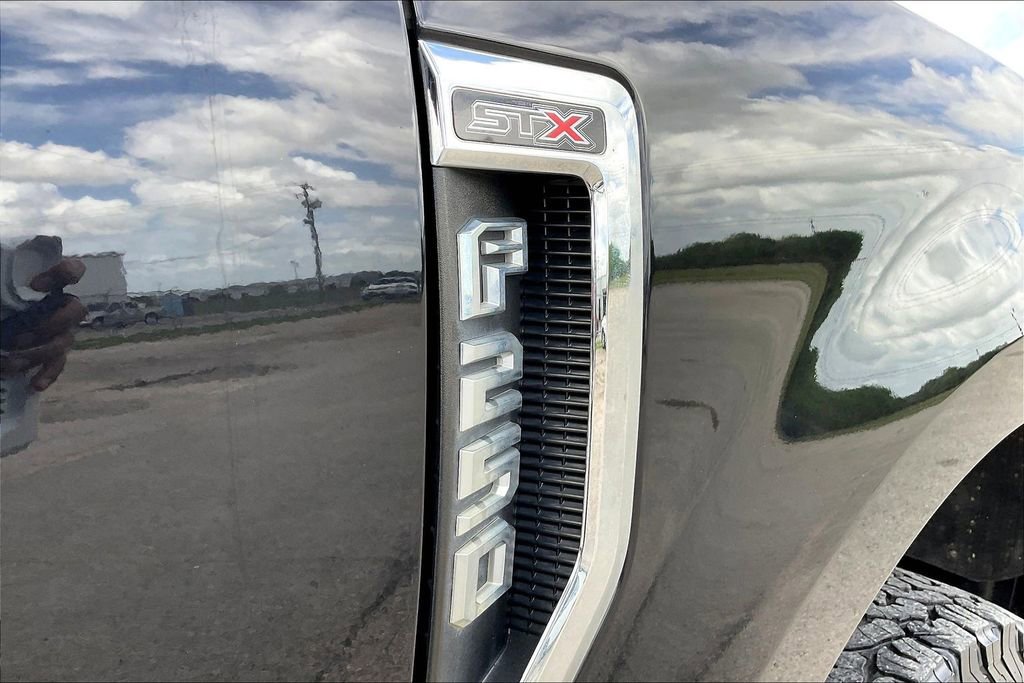 Used 2019 Ford F250 XL w/ STX Appearance Package image 21