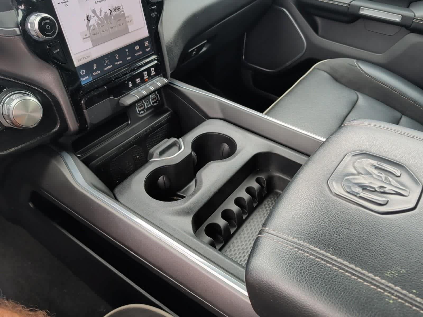 Used 2023 RAM 1500 Laramie AWD/4WD image 22