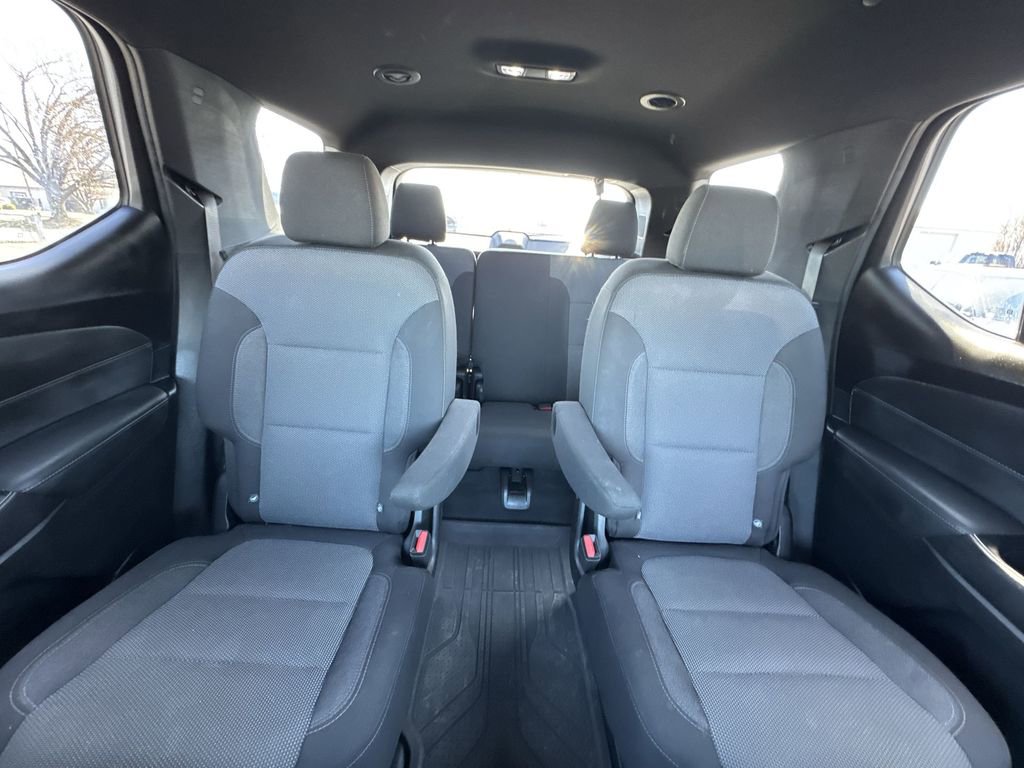 Used 2023 Chevrolet Traverse LT image 22