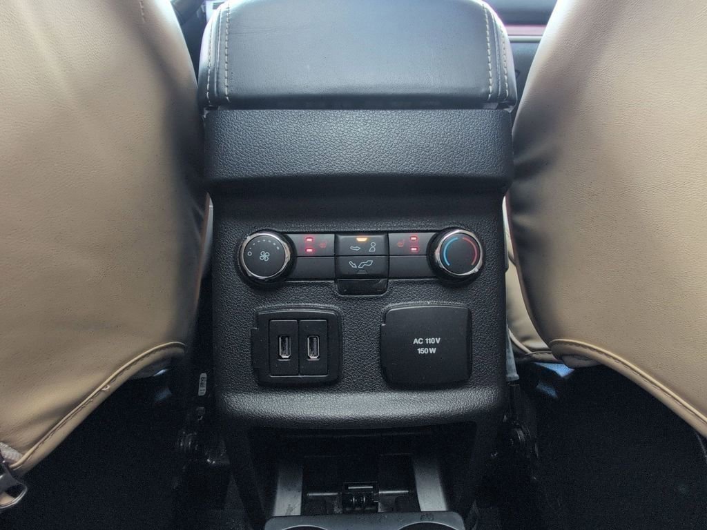 Used 2018 Ford Explorer Platinum image 17