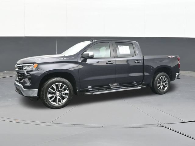 Used 2024 Chevrolet Silverado 1500 LT AWD/4WD image 7