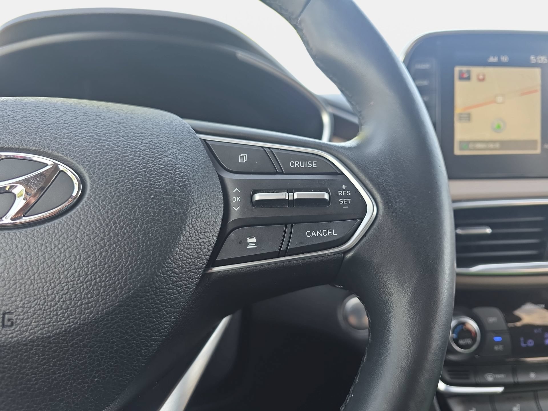 Used 2020 Hyundai Santa Fe Limited FWD image 18