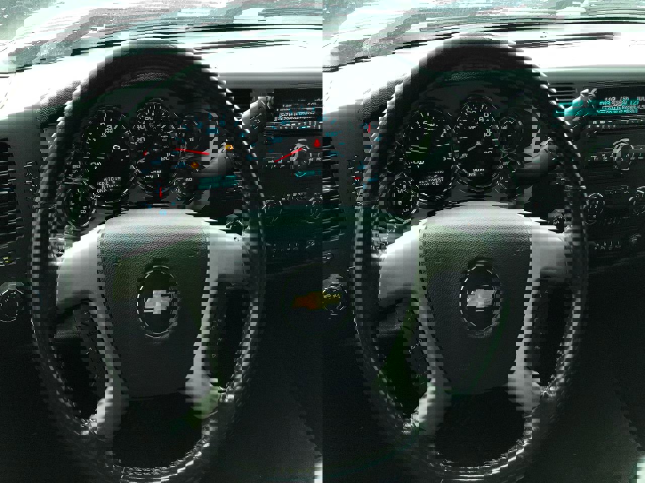 Used 2013 Chevrolet Silverado 2500 LT w/ Interior Plus Package image 15