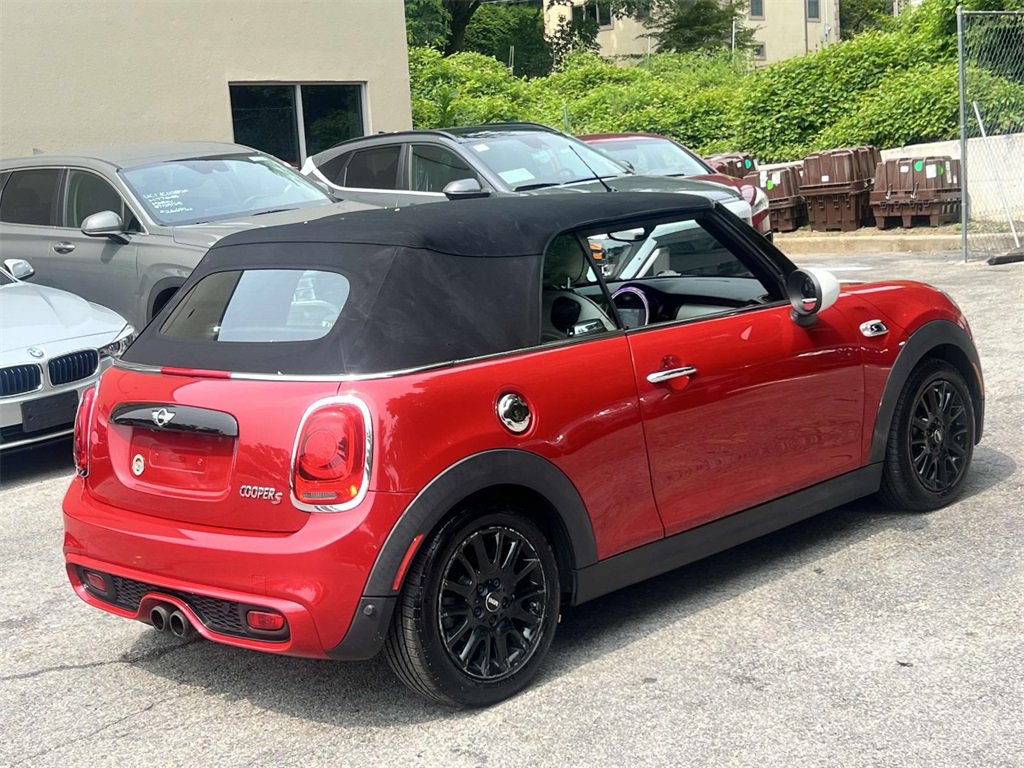 Used 2017 MINI Cooper S image 6