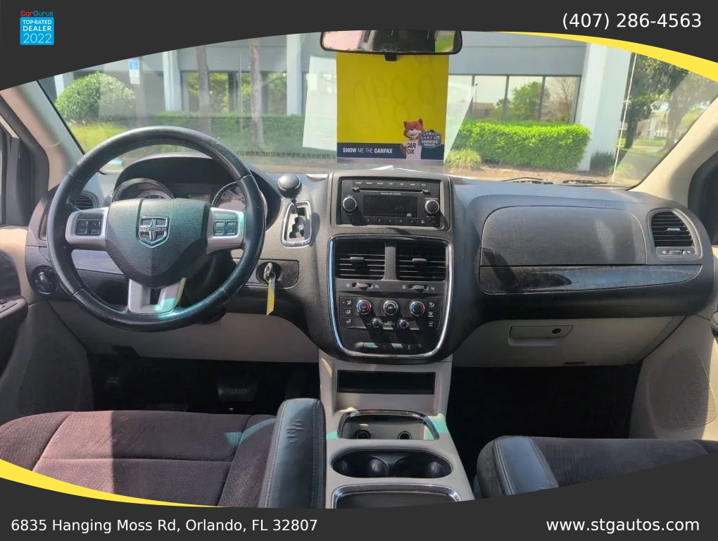 Used 2013 Dodge Grand Caravan SXT w/ Rear Park Assist Pkg FWD image 17