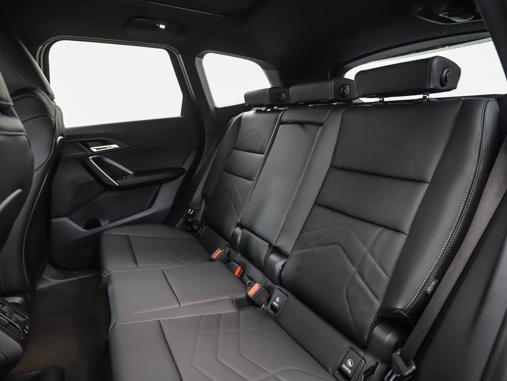 Used 2026 BMW X1 xDrive28i w/ Technology Package image 22