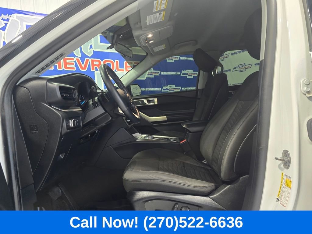 Used 2020 Ford Explorer XLT w/ Comfort Package image 13