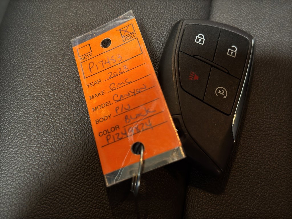 Used 2023 GMC Canyon Elevation w/ Elevation Premium Package image 40