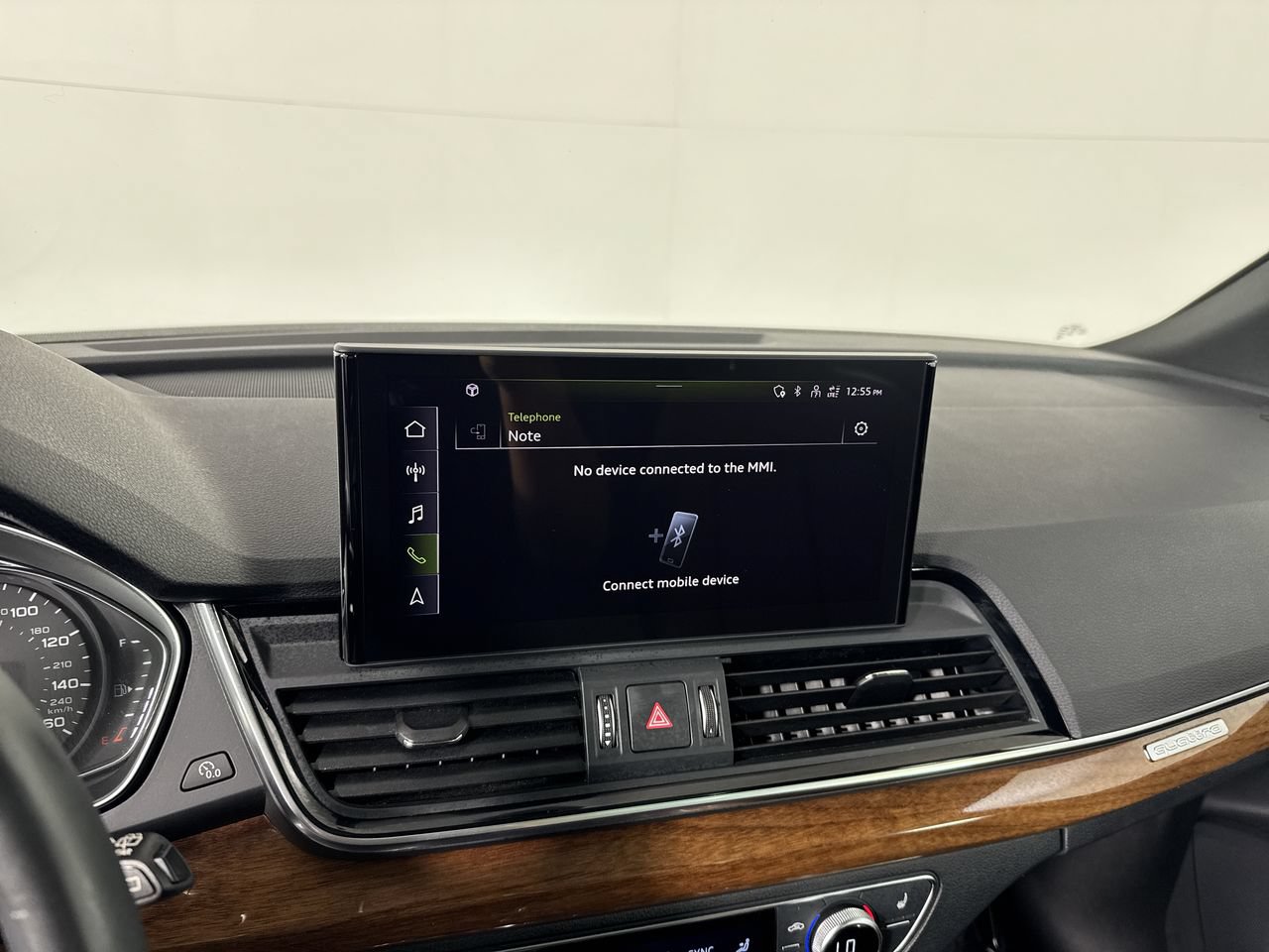 Used 2023 Audi Q5 2.0T Premium w/ Convenience Package AWD/4WD image 16