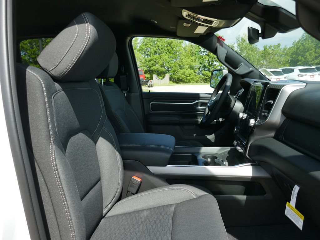 New 2026 RAM 1500 Big Horn AWD/4WD image 10