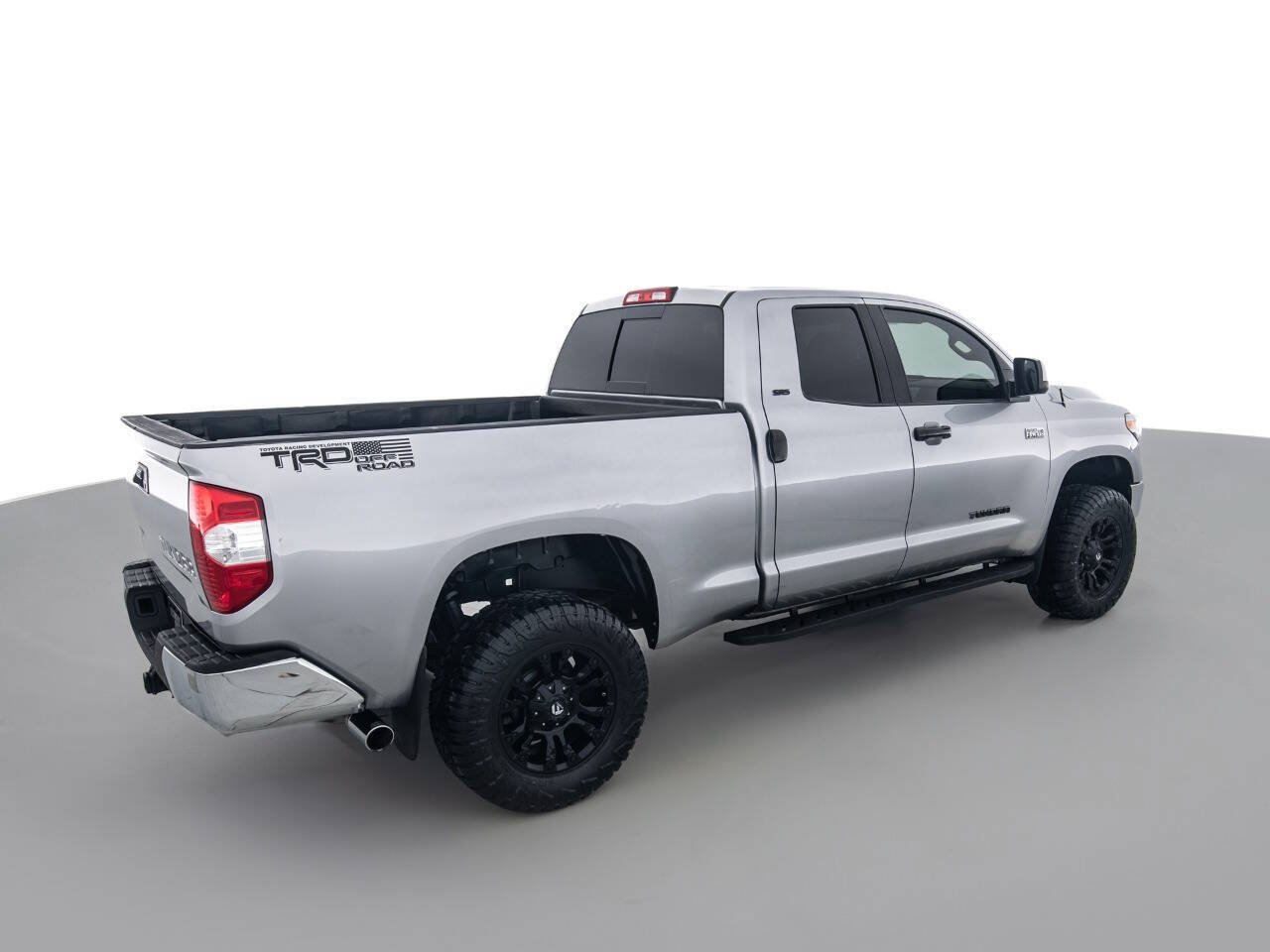 Used 2015 Toyota Tundra SR5 w/ SR5 Upgrade Package RWD image 5