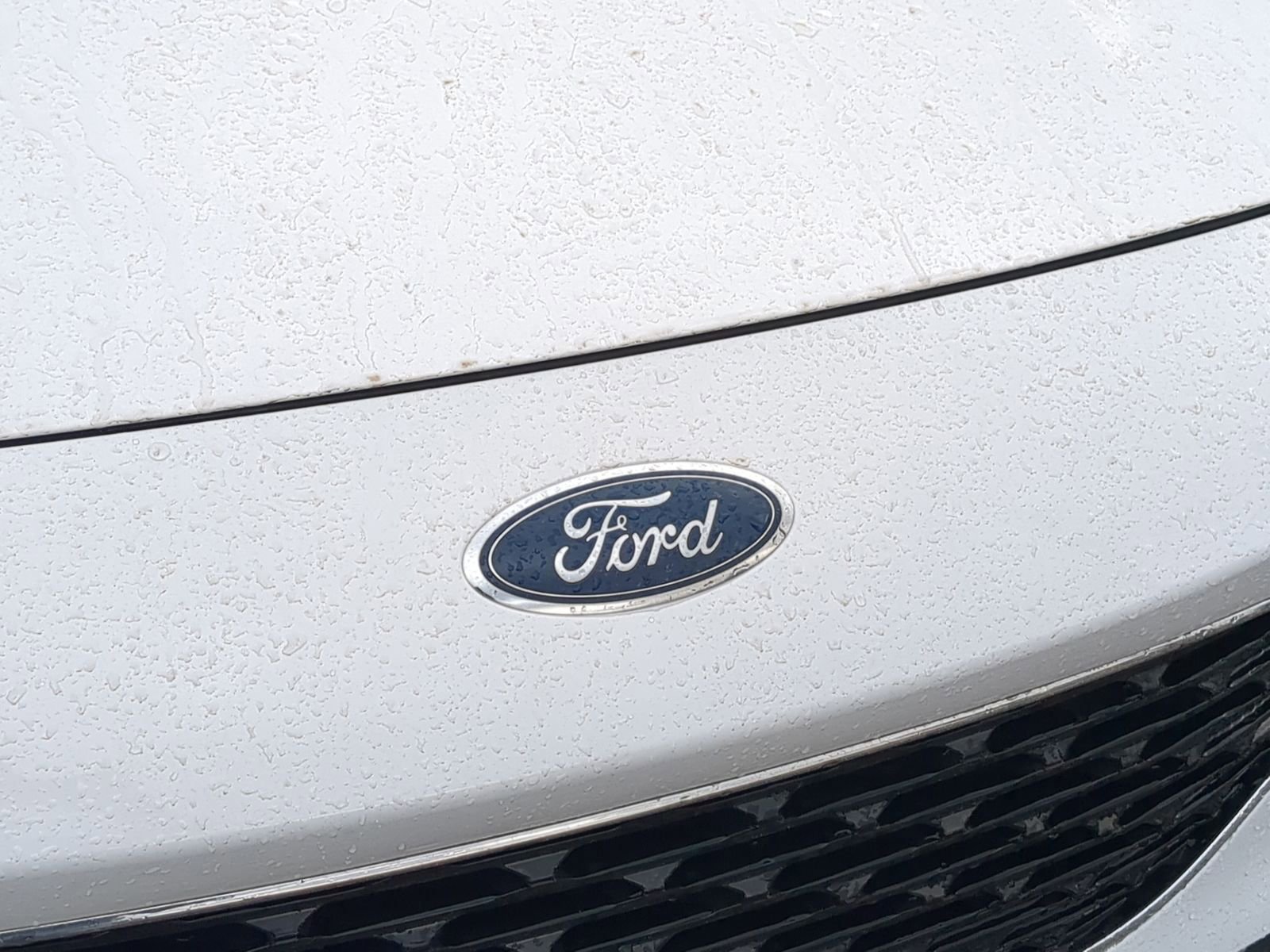 Used 2020 Ford Escape SE image 14