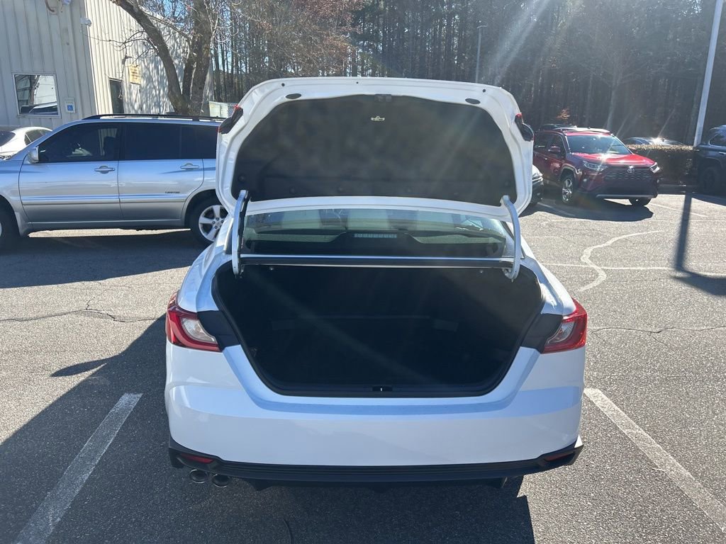 New 2026 Toyota Camry SE image 16