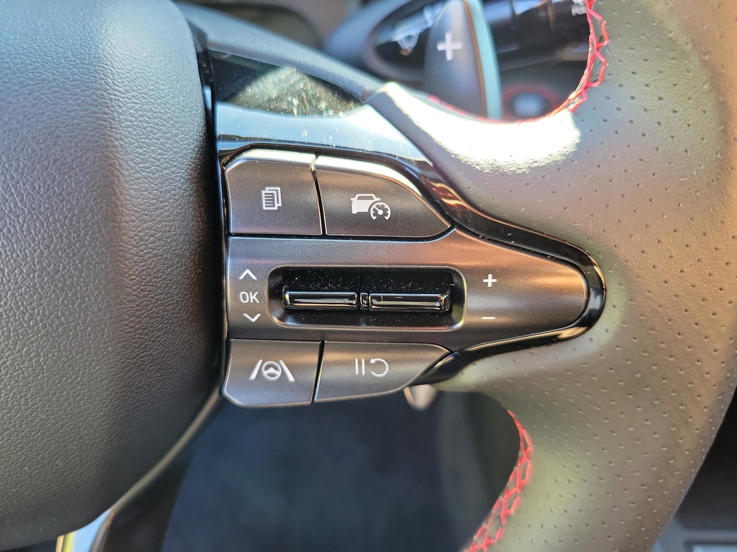 Certified 2025 Hyundai Elantra N Line image 19