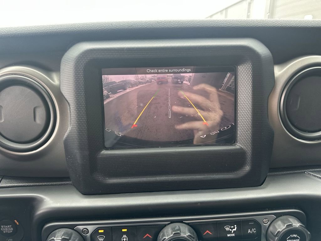 Used 2020 Jeep Wrangler Sport image 23