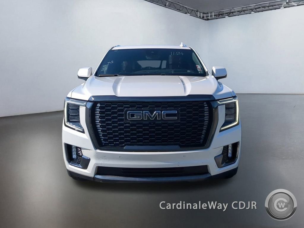 Used 2023 GMC Yukon Denali Ultimate image 2