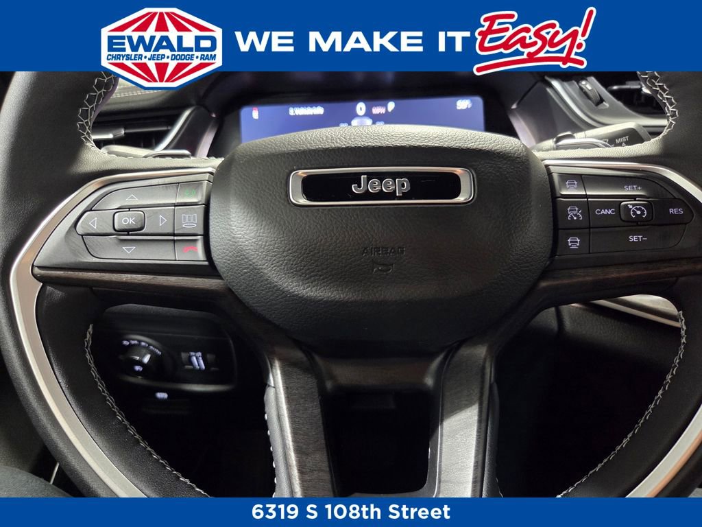 New 2025 Jeep Grand Cherokee Limited image 7