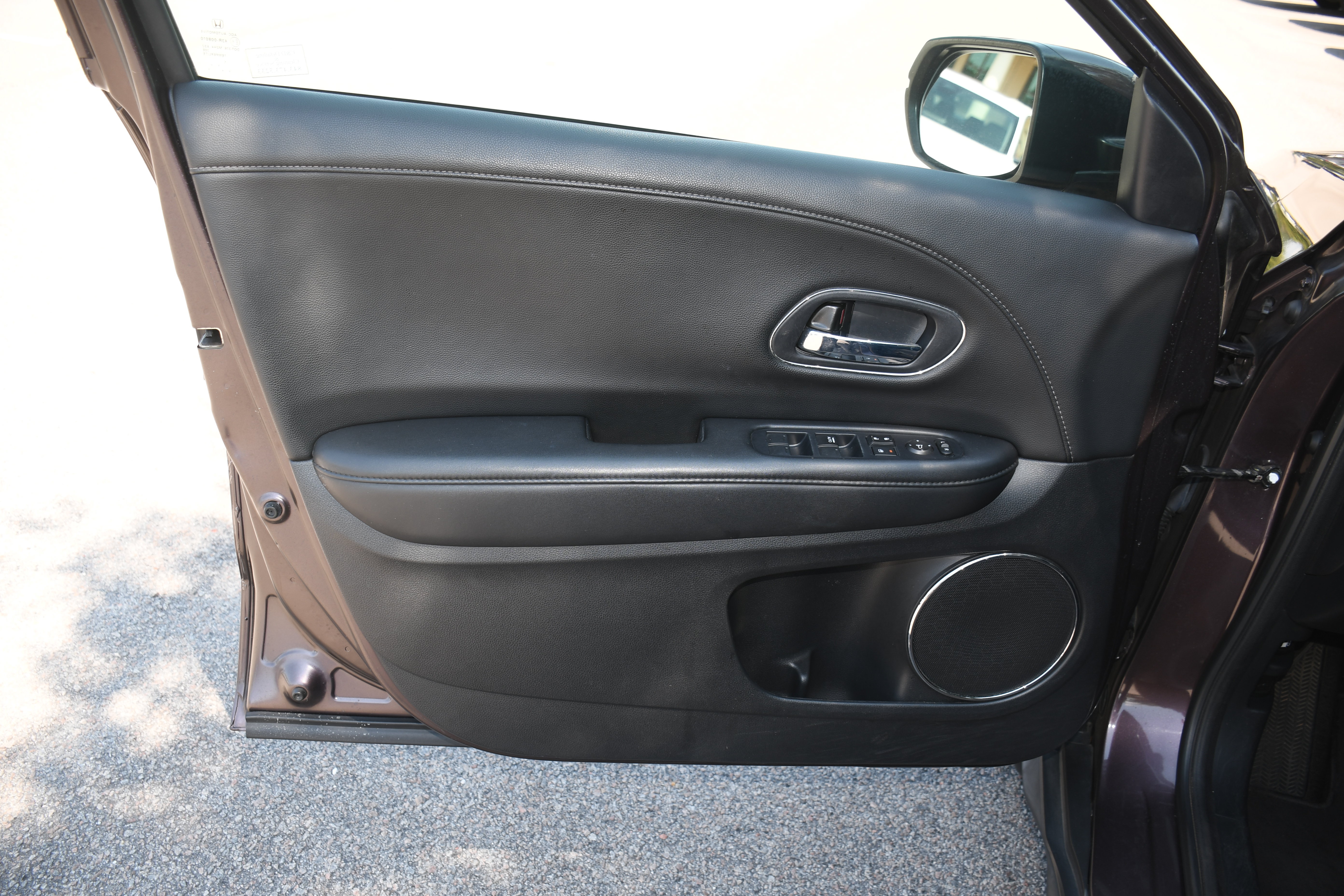 Used 2022 Honda HR-V EX-L image 10