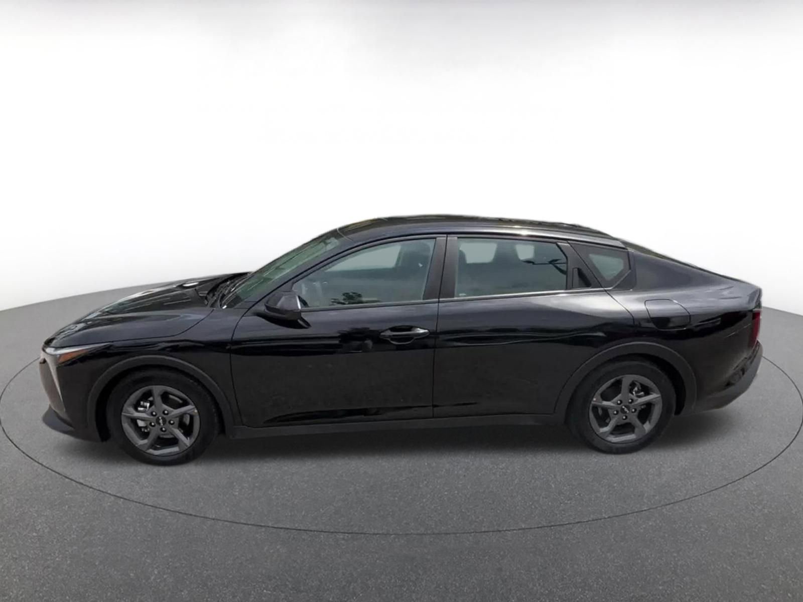 Used 2025 Kia K4 FWD image 9