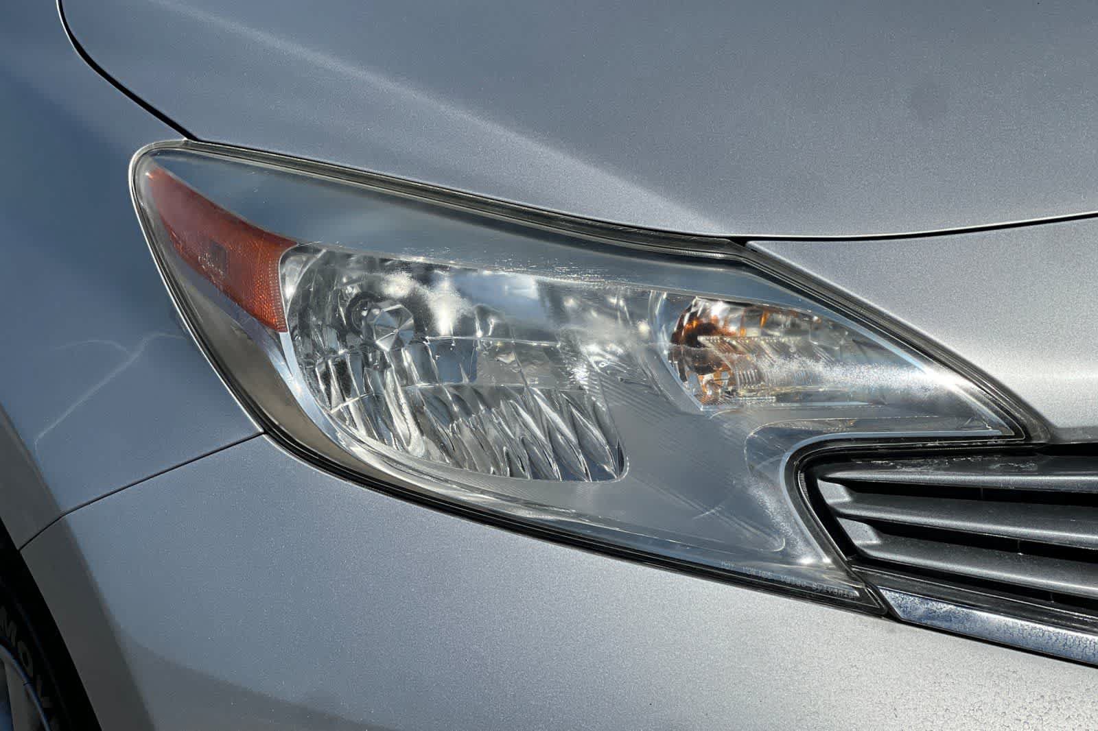 Used 2015 Nissan Versa Note SV FWD image 30