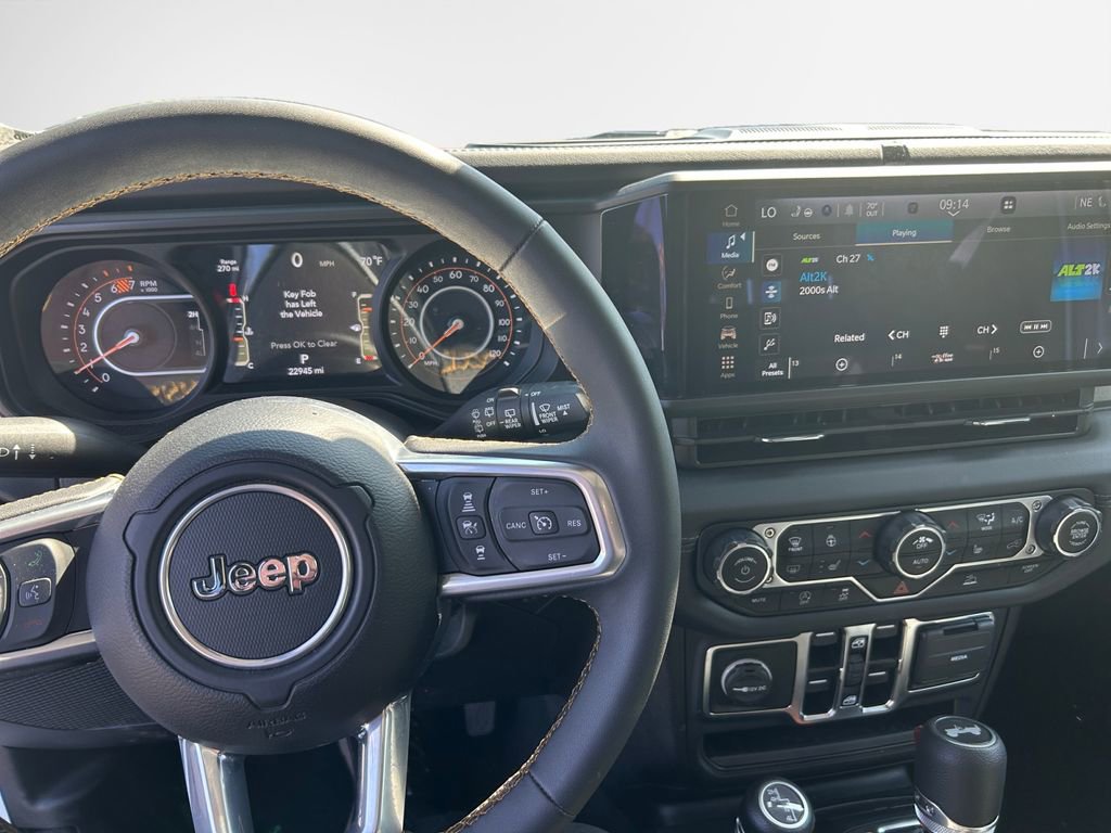 Certified 2025 Jeep Wrangler Unlimited Sahara AWD/4WD image 16