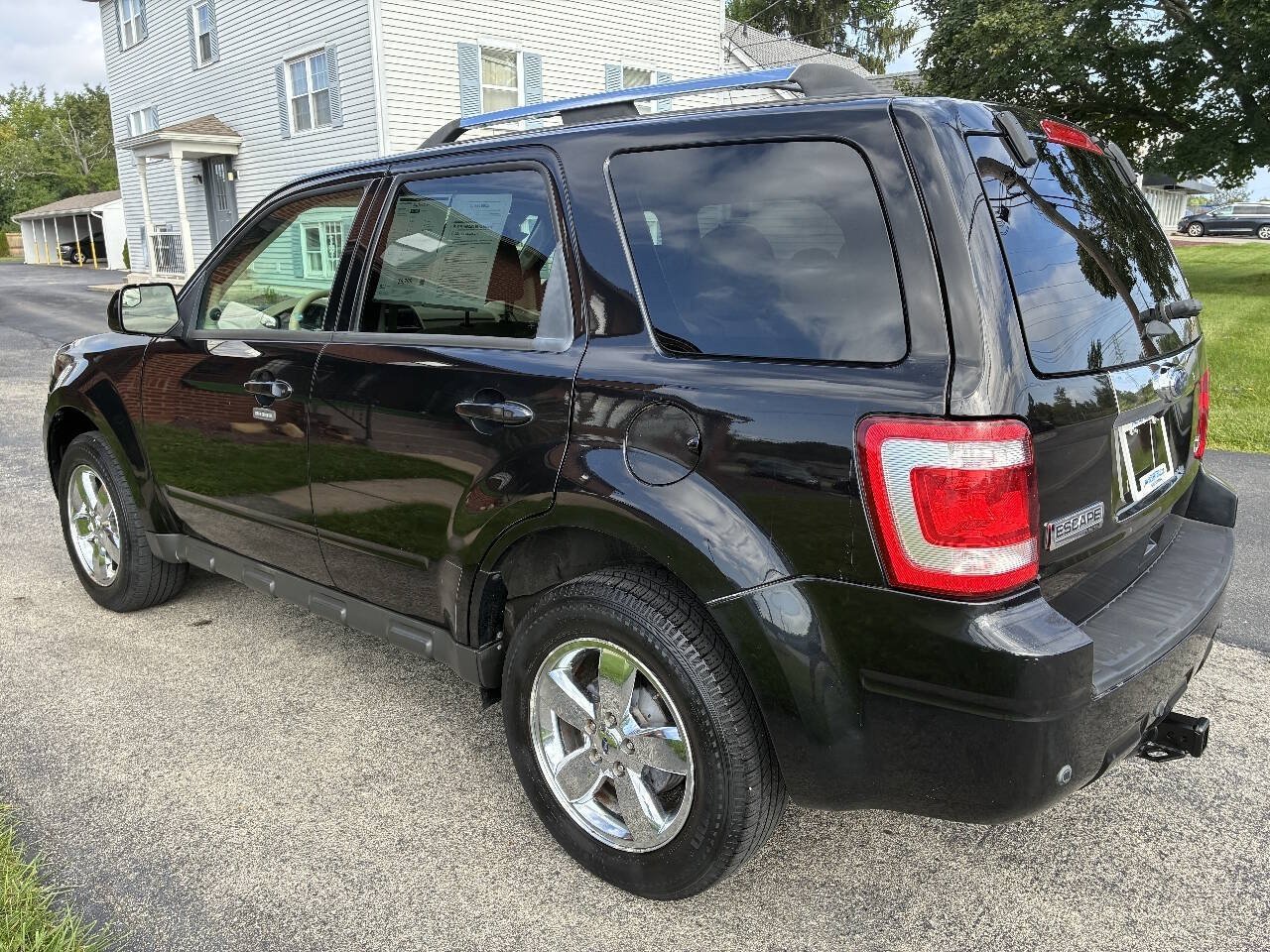 Used 2011 Ford Escape Limited w/ 302A Rapid Spec Order Code AWD/4WD image 5