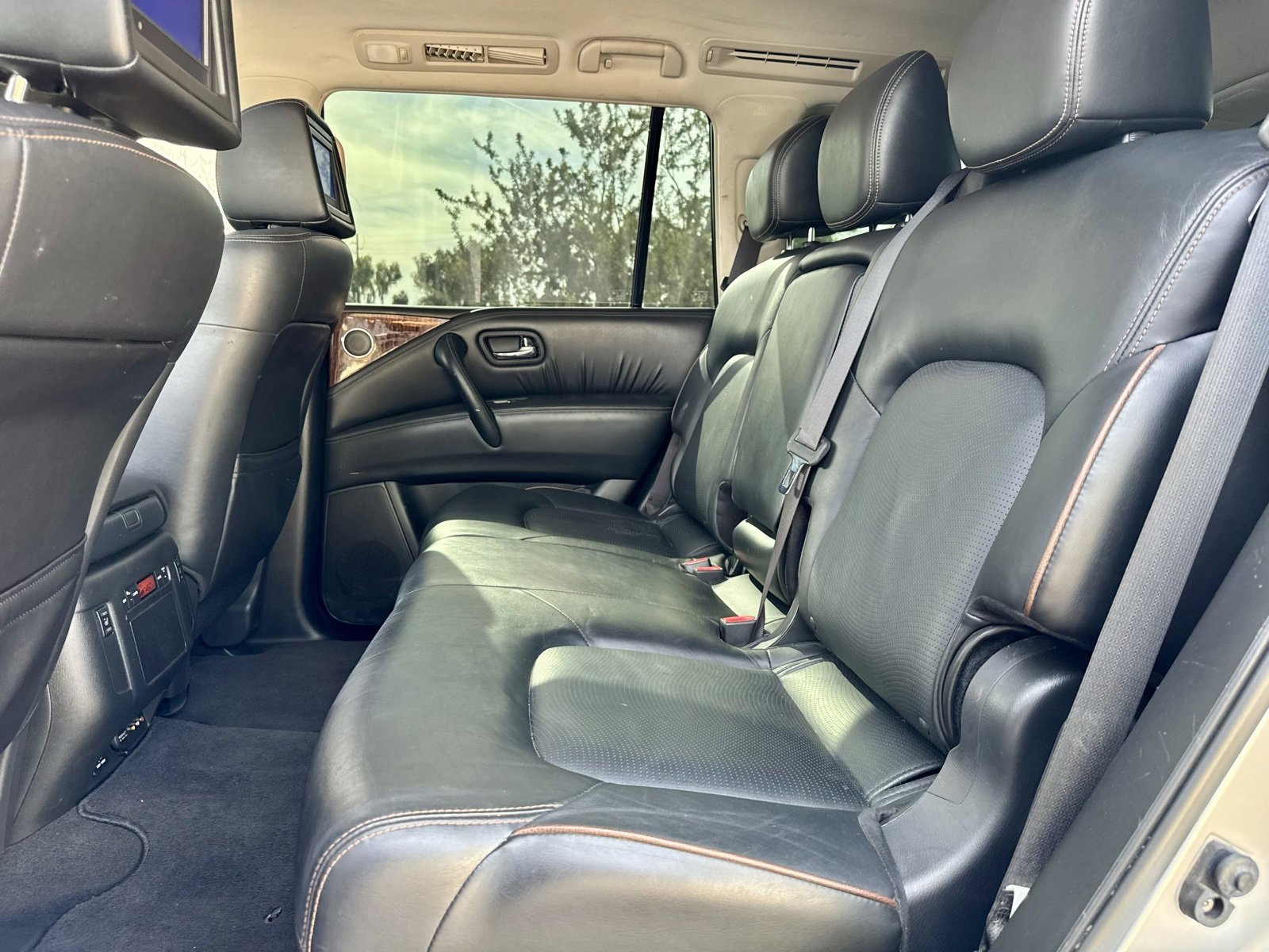 Used 2017 Nissan Armada Platinum image 13