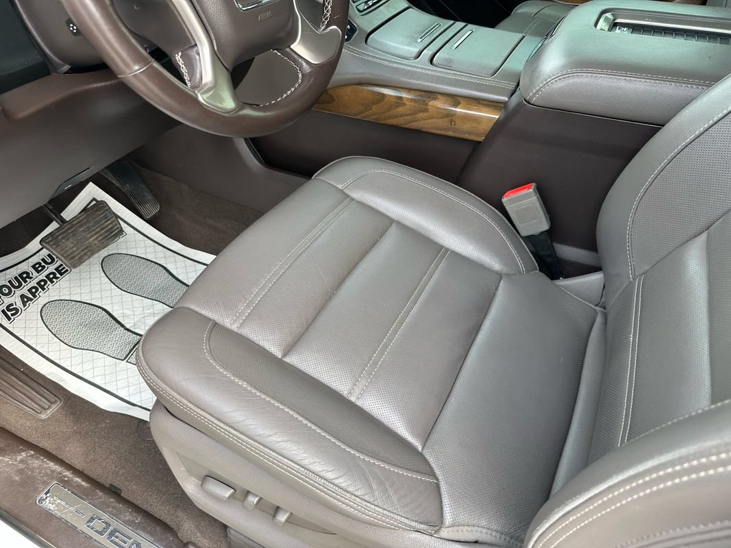 Used 2019 GMC Yukon Denali w/ Denali Ultimate Package AWD/4WD image 33