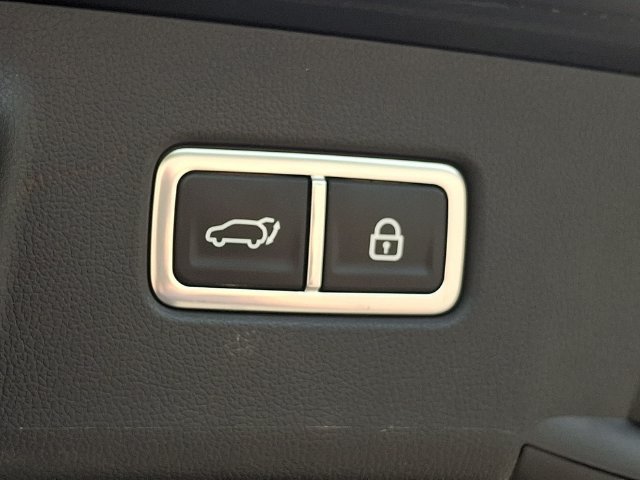 Used 2023 Kia Sorento SX AWD/4WD image 34