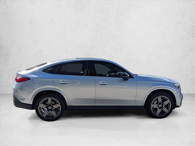 Used 2024 Mercedes-Benz GLC 300 4MATIC image 4