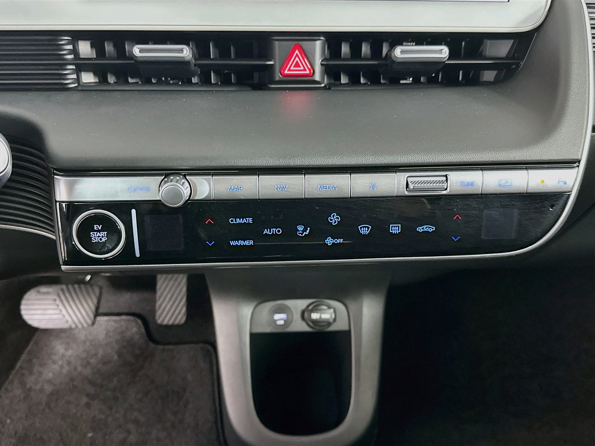 Used 2024 Hyundai Ioniq 5 SEL RWD image 24