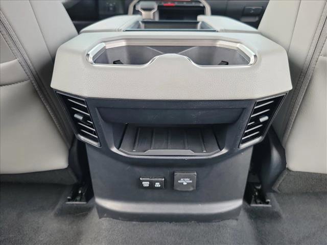 Used 2025 Toyota Tundra Limited AWD/4WD image 17