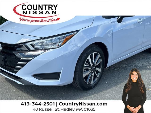 New 2025 Nissan Versa SV w/ Trunk Package