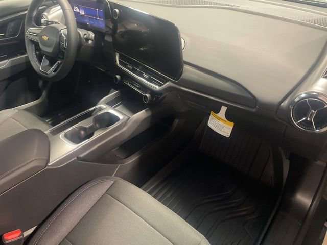 New 2026 Chevrolet Equinox EV LT w/ Comfort Package image 43