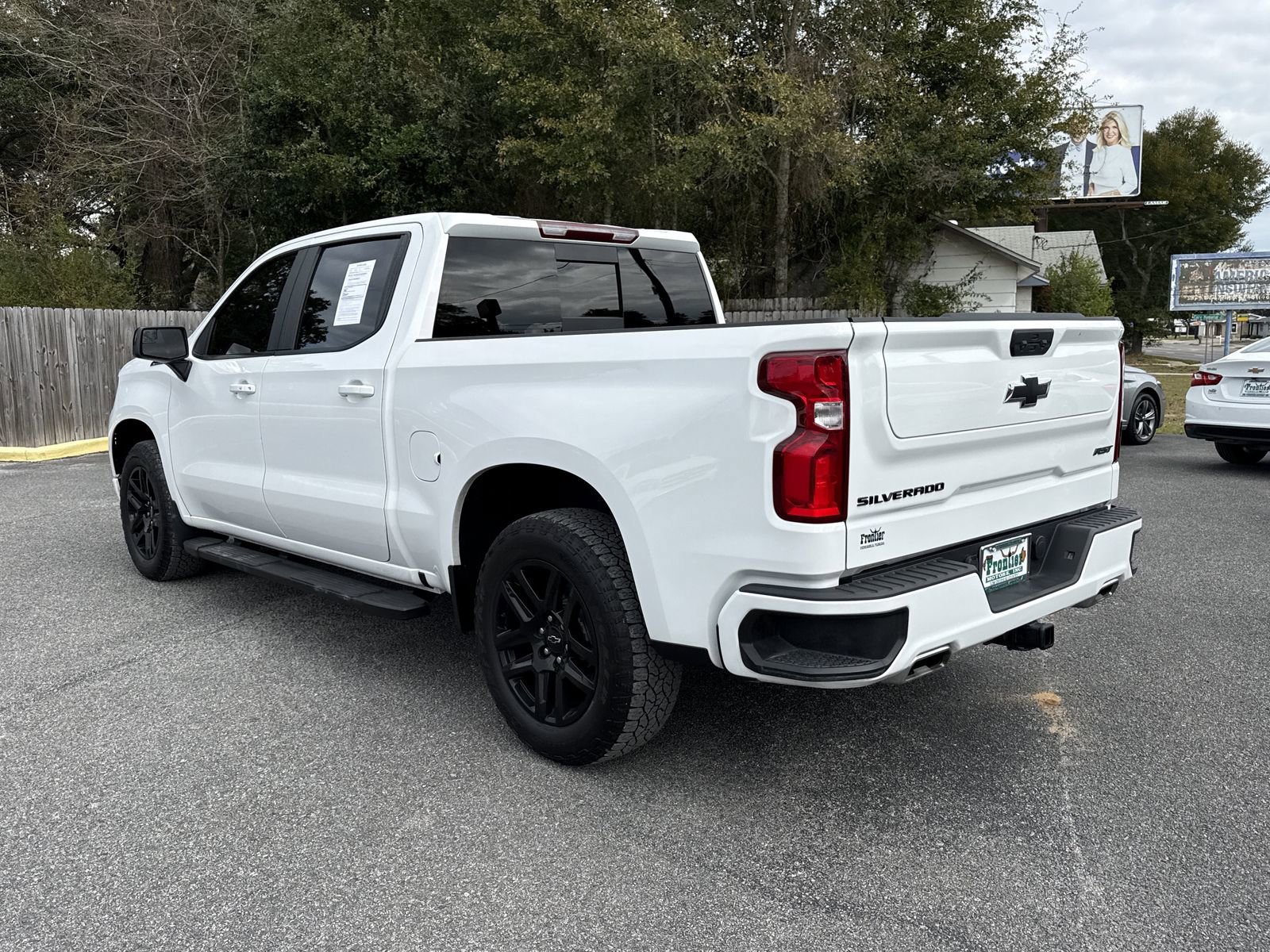 Used 2024 Chevrolet Silverado 1500 RST image 3