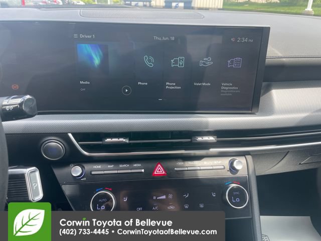 Used 2025 Hyundai Sonata SEL FWD image 12