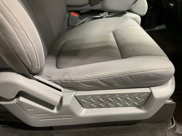 Used 2013 Ford F150 XLT w/ Luxury Equipment Group image 19