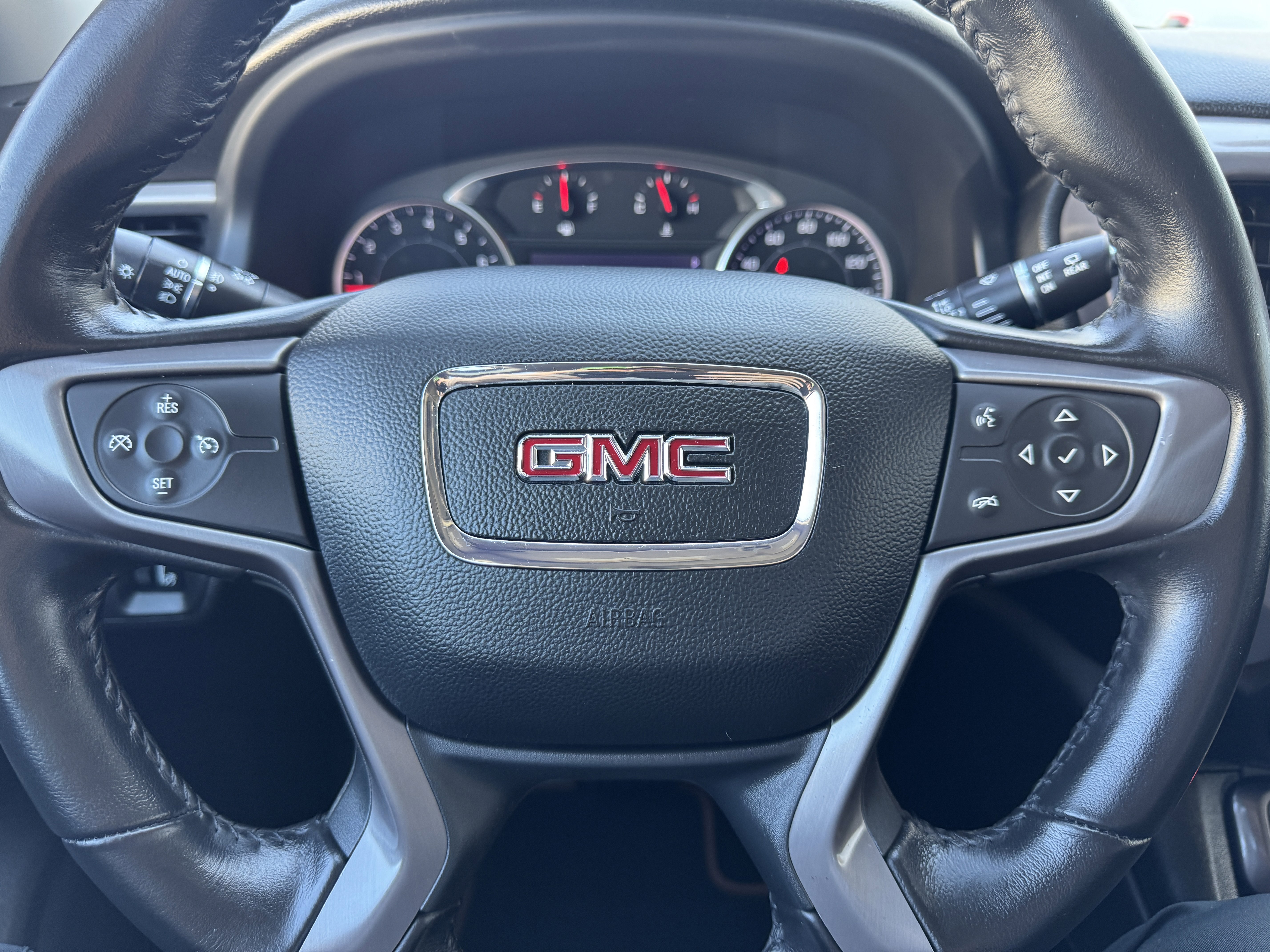 Certified 2020 GMC Acadia AT4 image 36