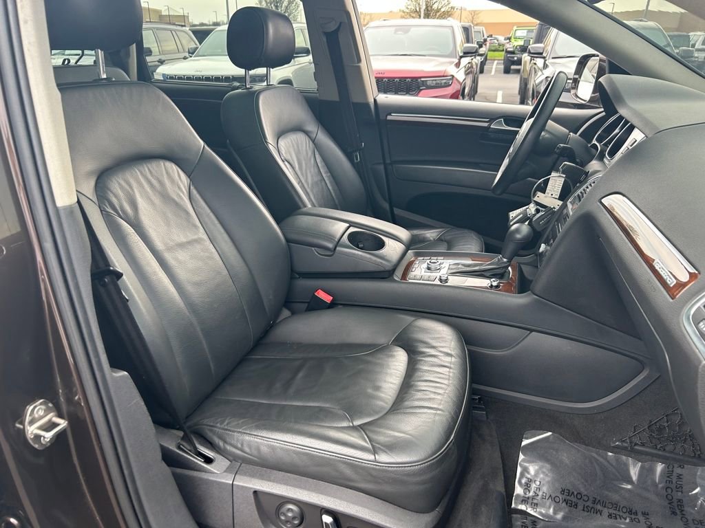Used 2011 Audi Q7 3.0T Premium Plus image 25