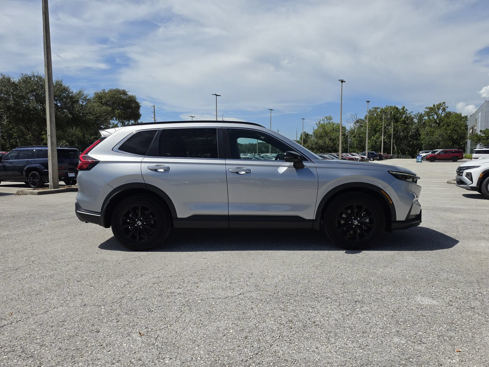 Used 2024 Honda CR-V Sport image 3